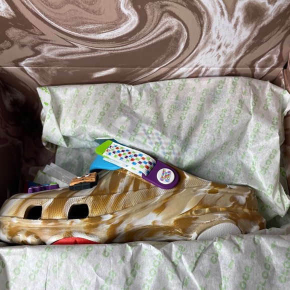 Cinnamon Toast Crunch Crocs Clog 207920-2E9 BRAND NEW *EARLY PAIR* - Picture 3 of 10